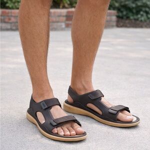 Crocs Men Swiftwater Expedition Sandal size 9